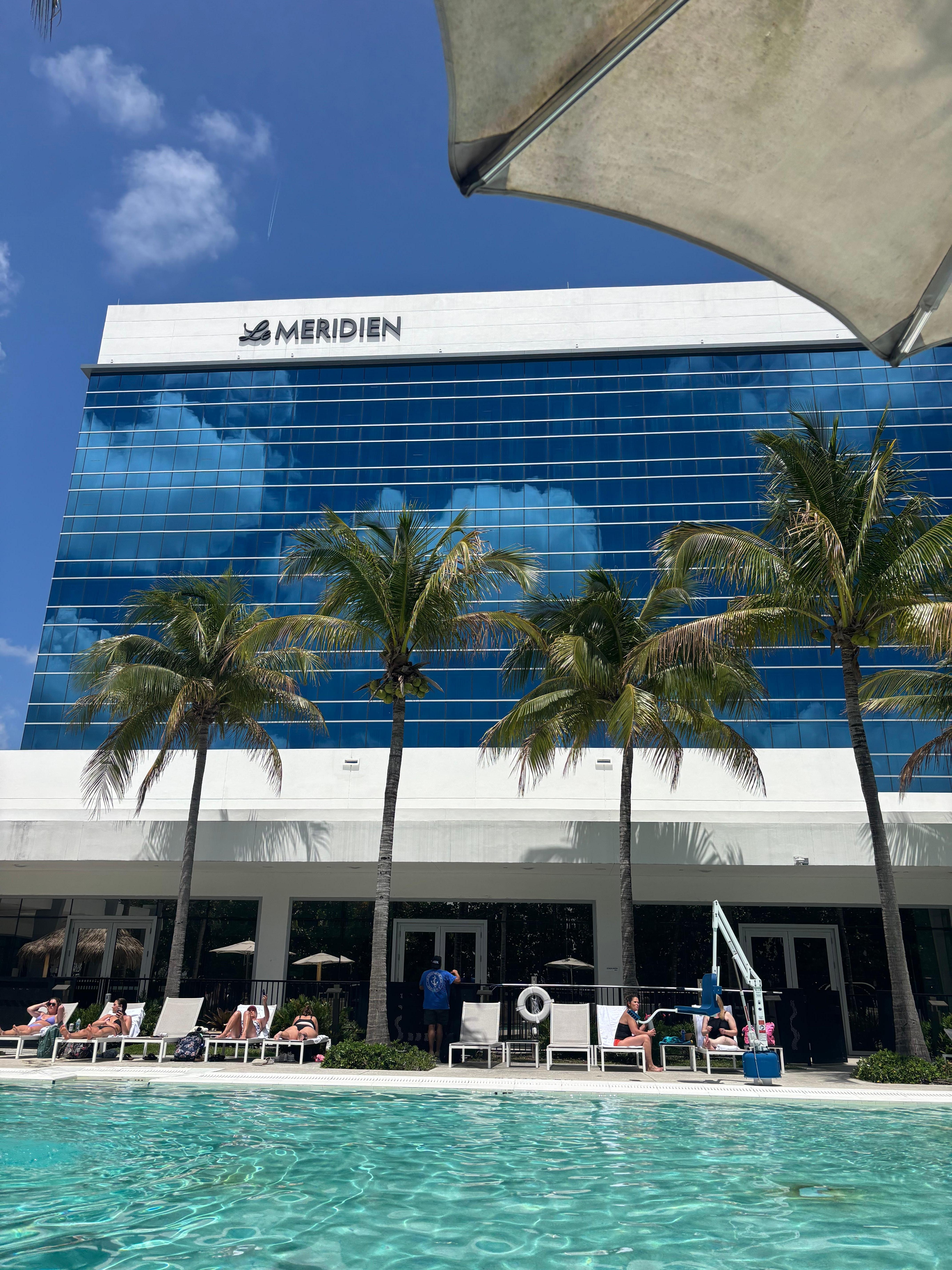 Pool área excellent 