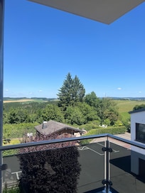 Udsigt fra vores værelsesbalkon