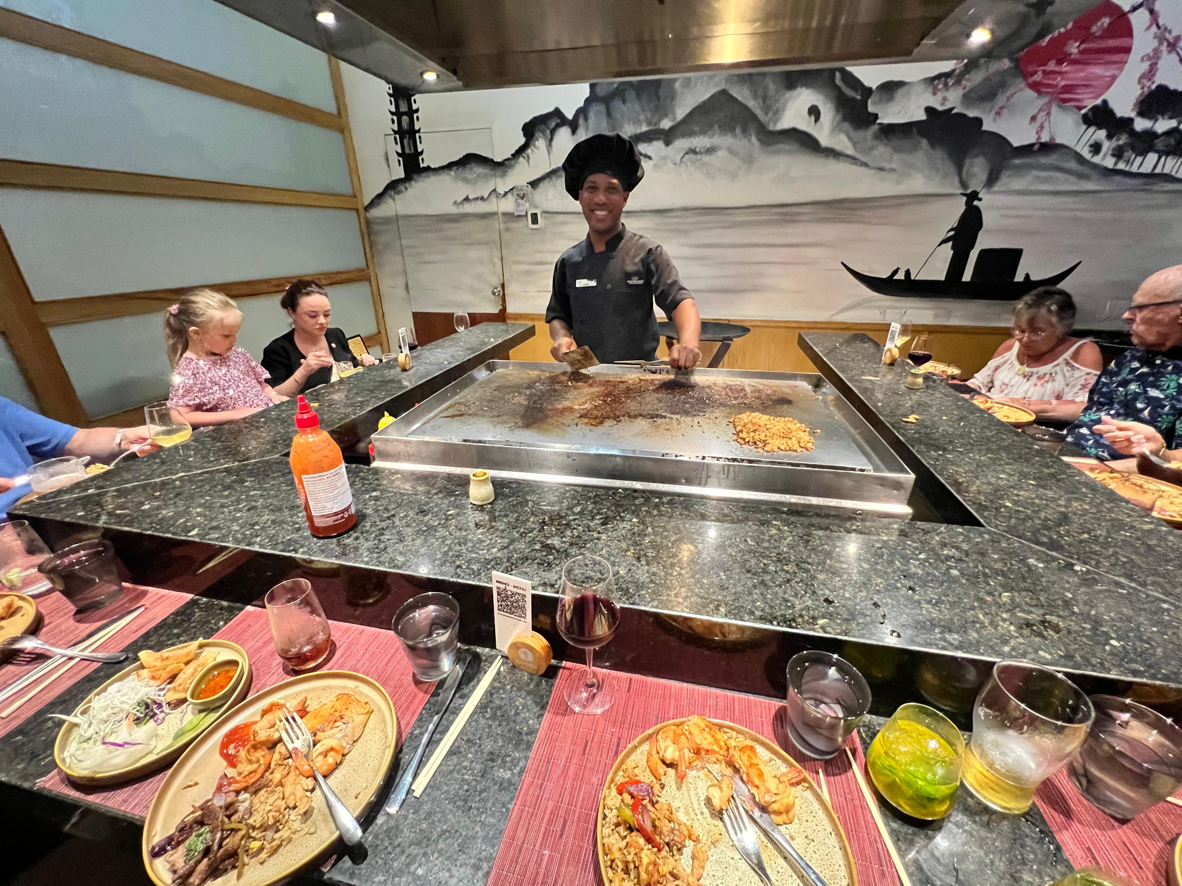 Great dinner service at Sumptouri