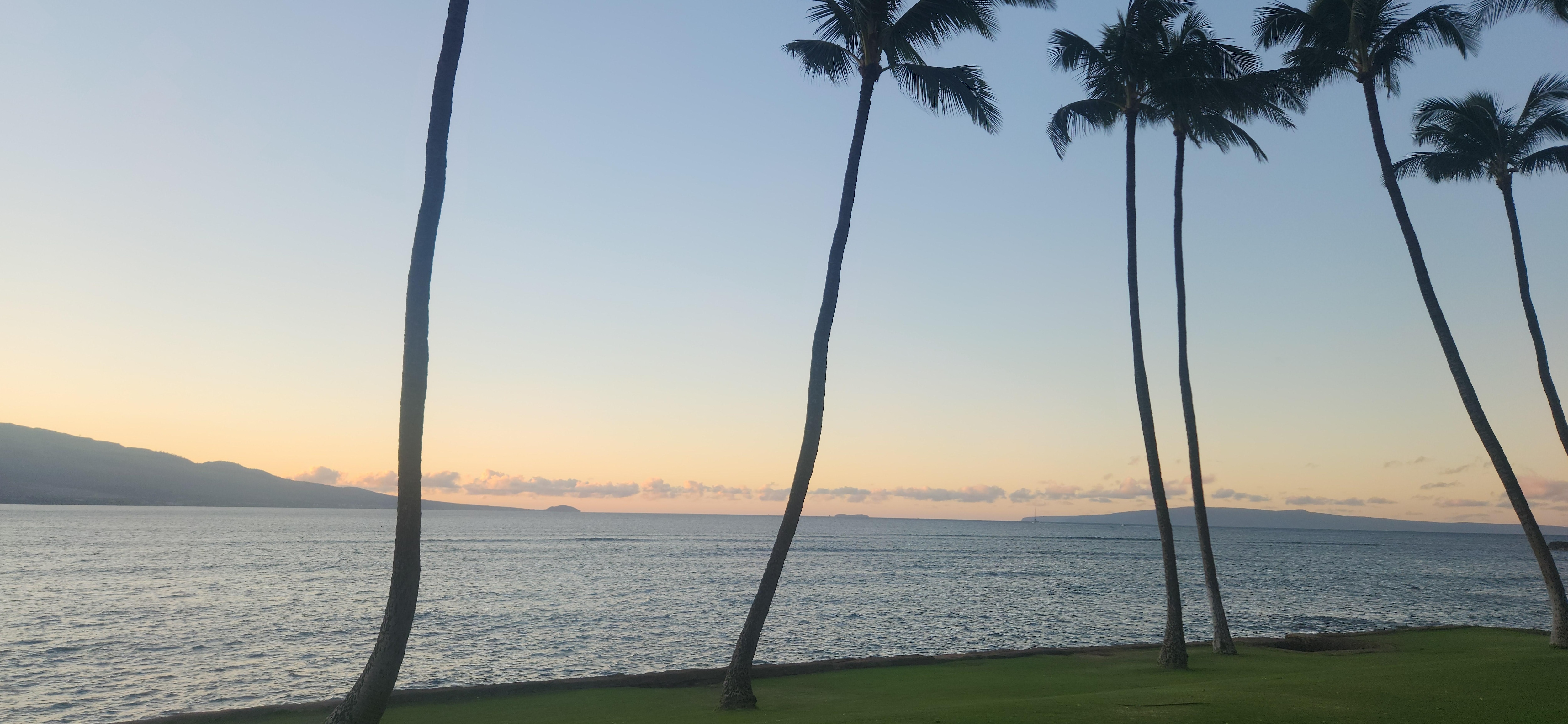 Sunrise towards Haleakalā and Molokini. 