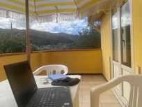 Arbeiten mit Blick auf den Ätna, W-LAN top