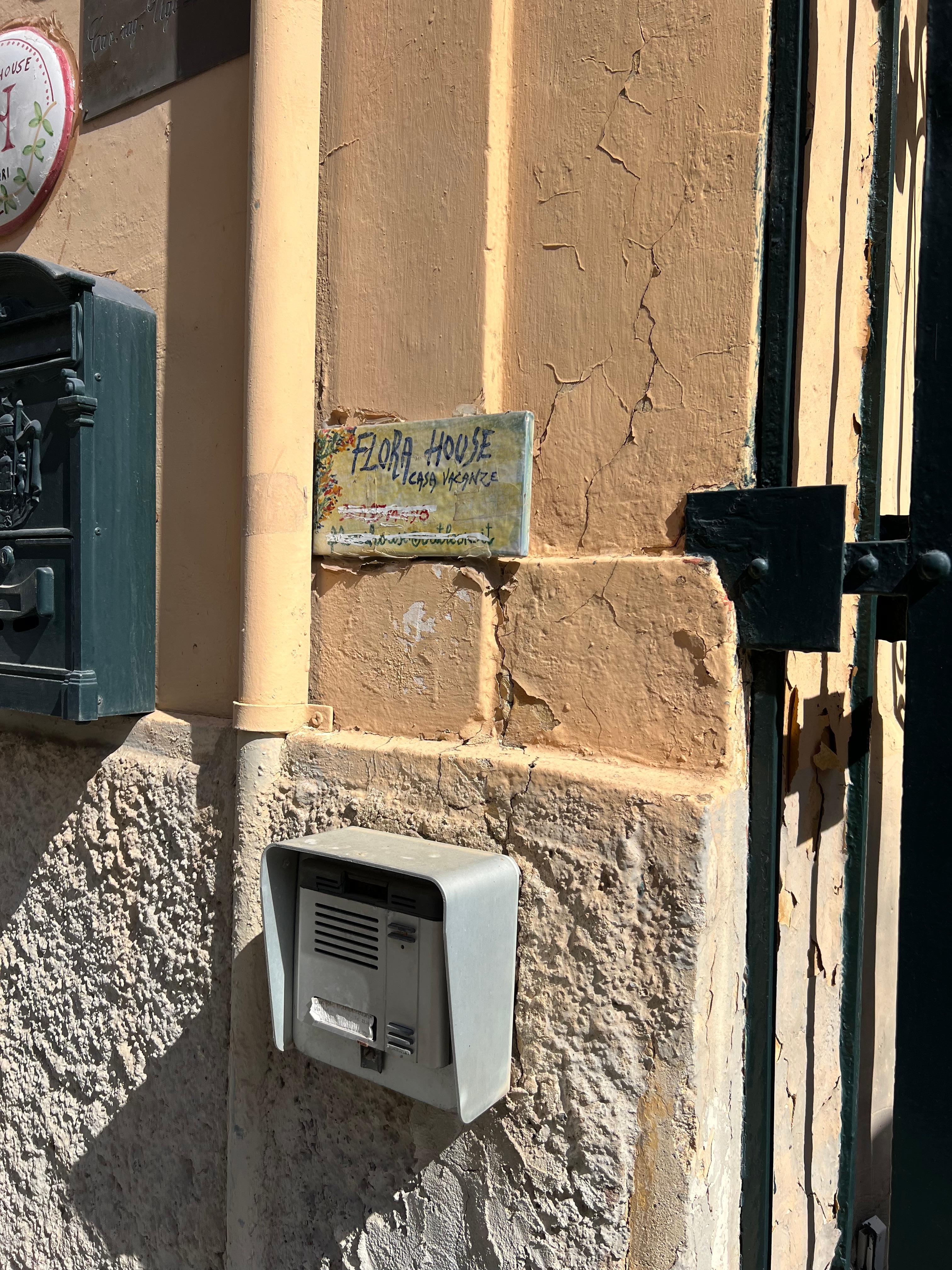 Identificação e caixa de chaves