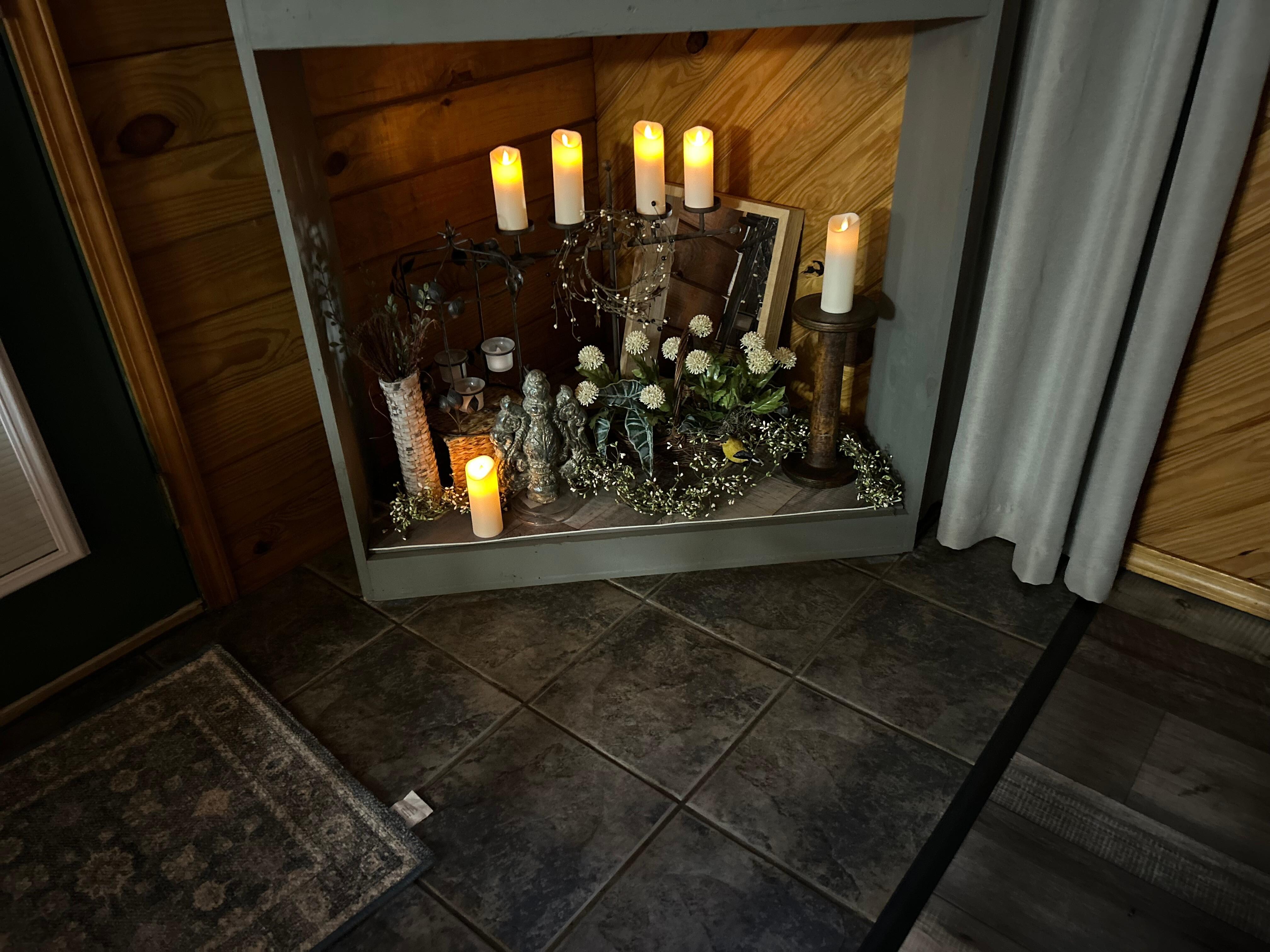 Beautiful battery charged candles 🕯️ 