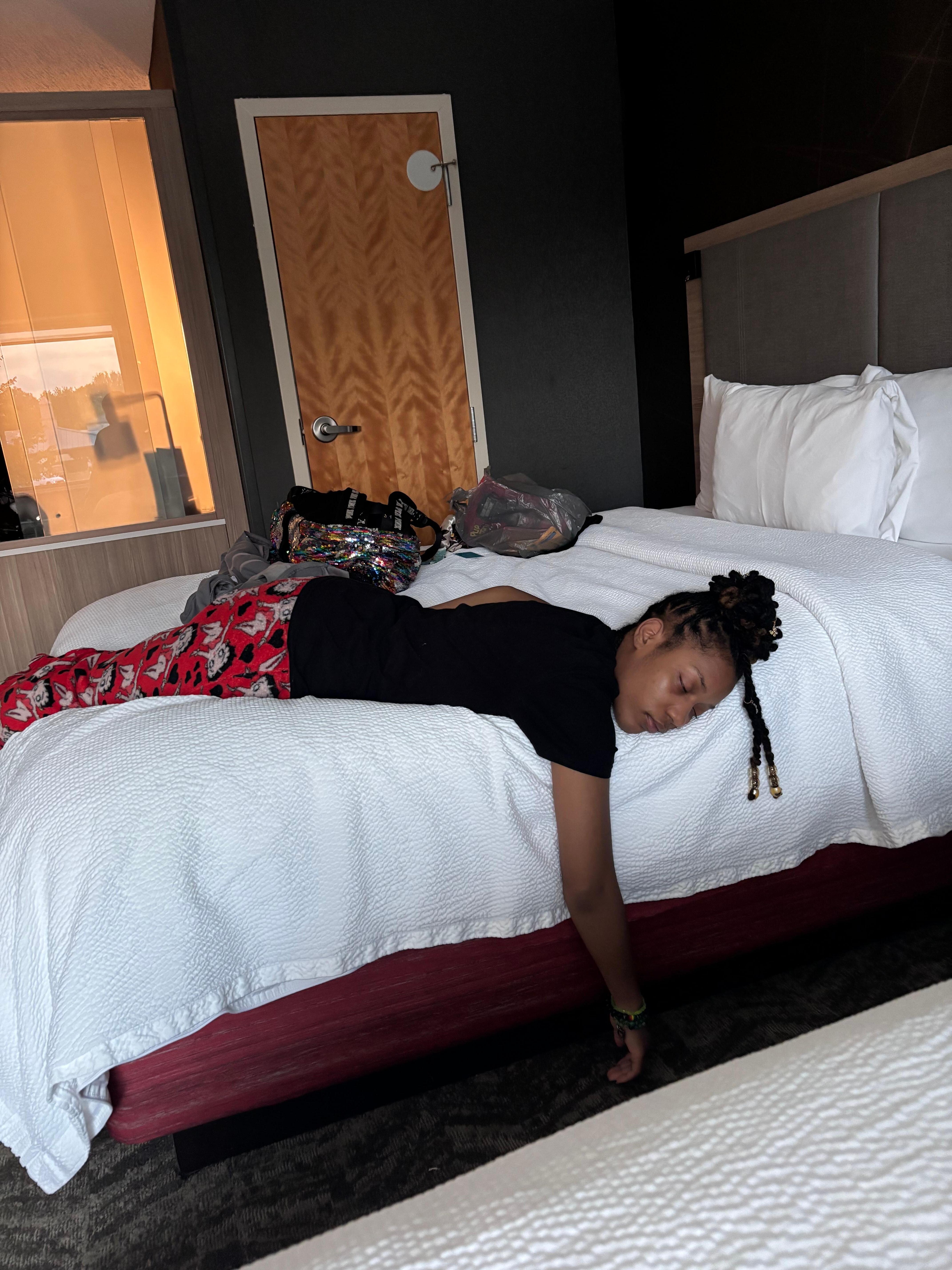 My niece was very exhausted after the long drive and found the bed very comfortable 🥰
