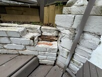 Unfastened mildew bricks