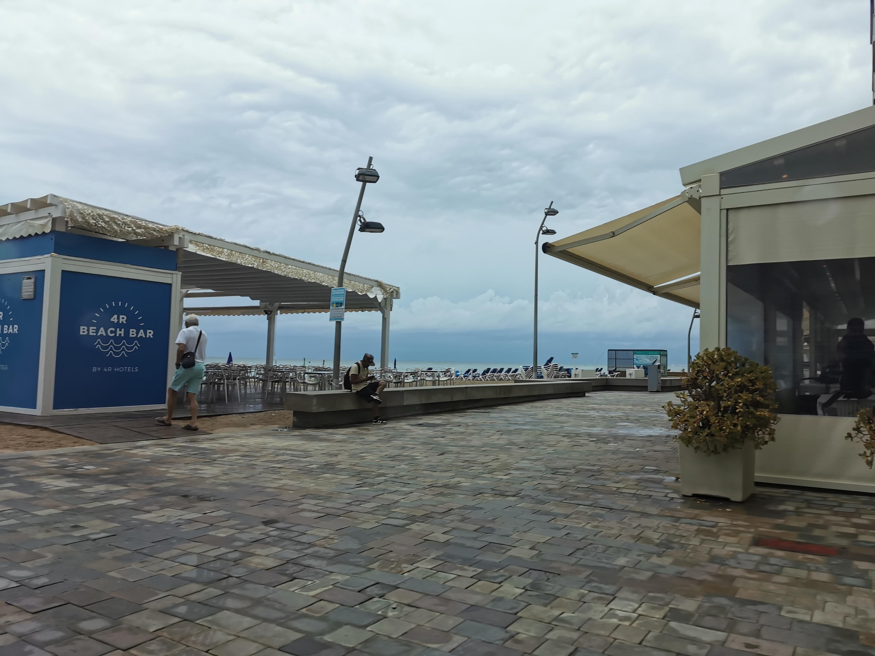 Strandbar vor der Tür