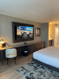 King room layout from window