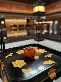 大廳非常漂亮,香芬也非常怡人