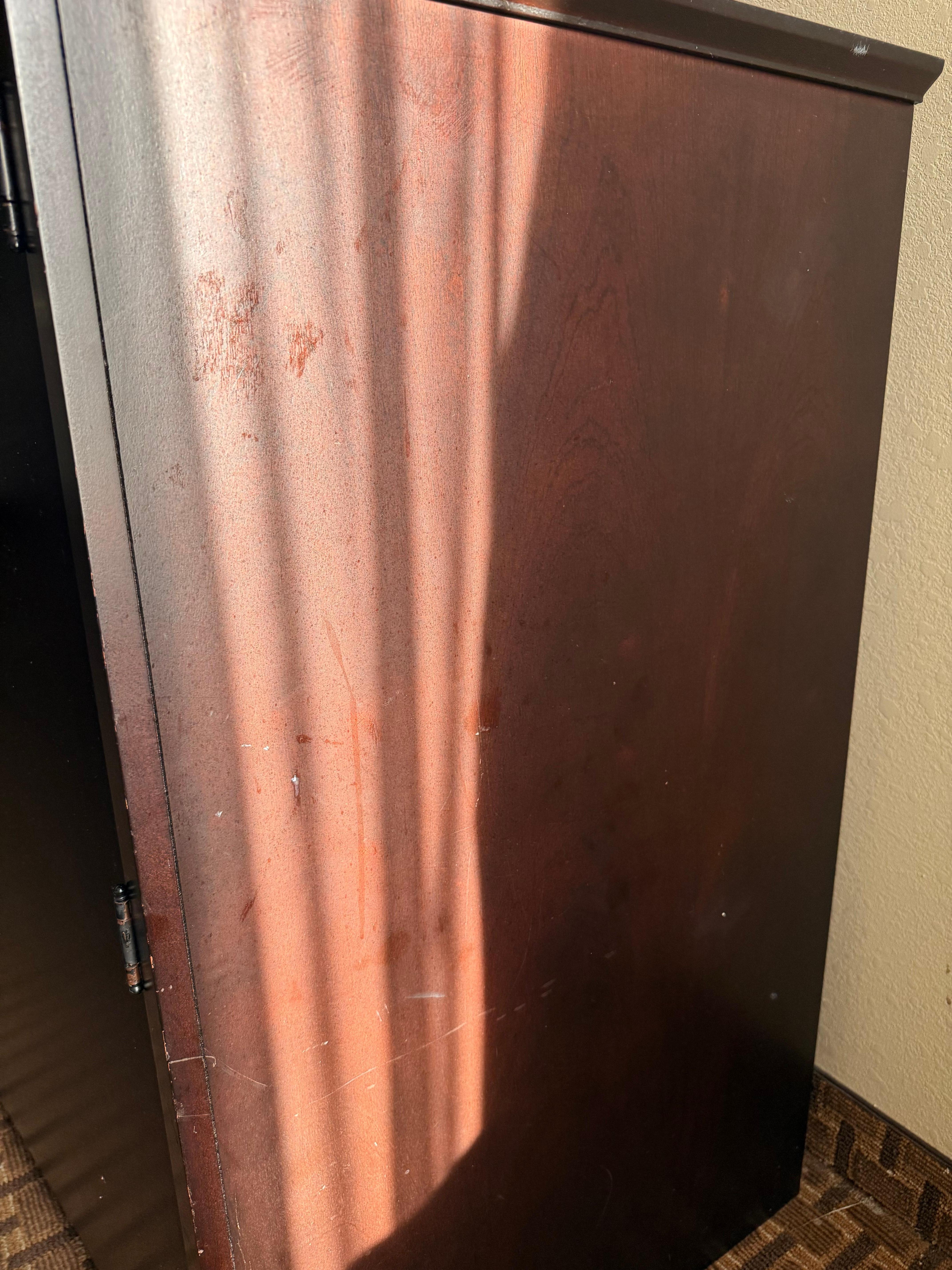 Food or drink splatters. Not cleaned. 