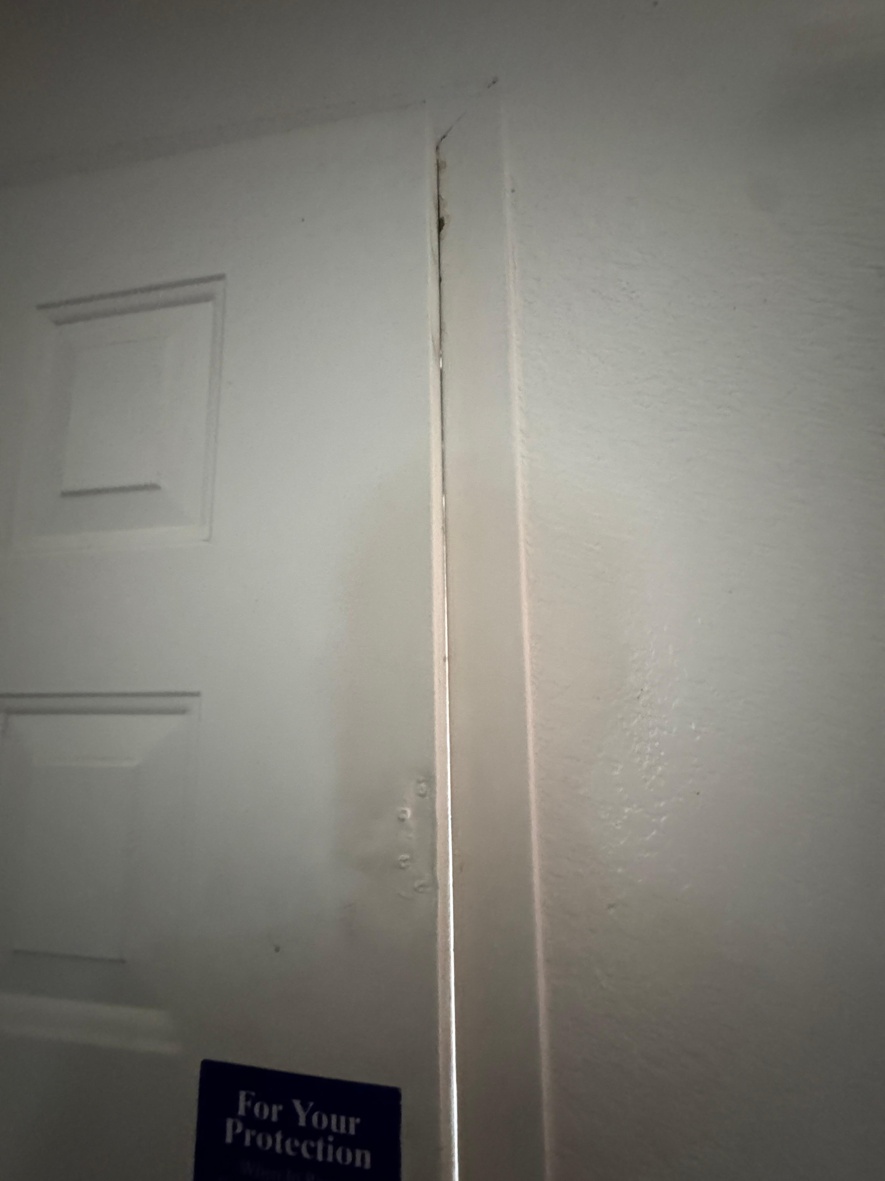 As you can see the entry door has a nice gap at the bottom, but it's really tight at the top