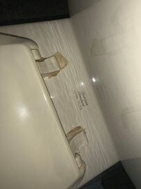 Toilet seat