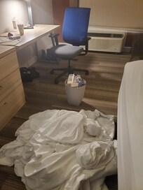 Almost two weeks with same bed sheets