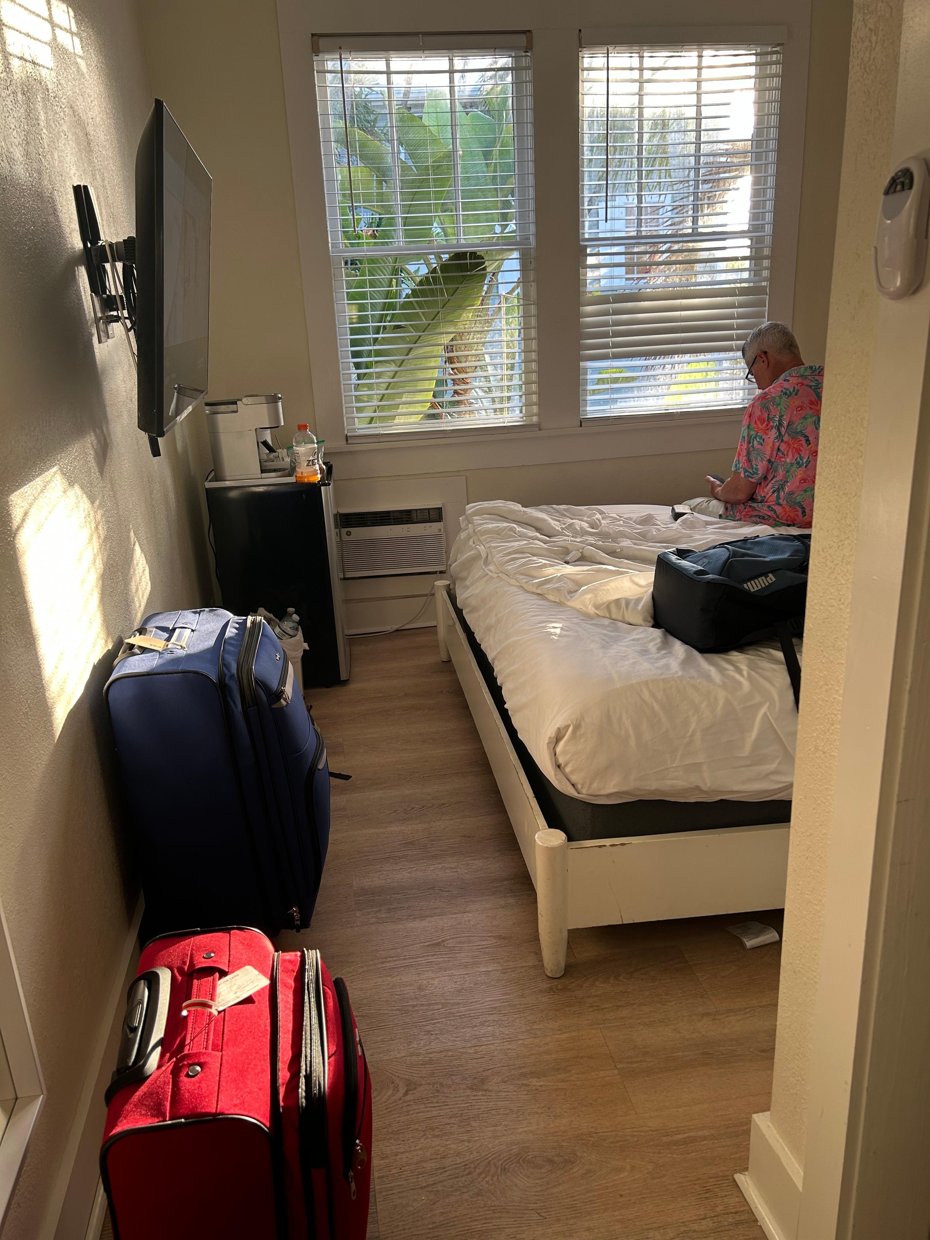 King room very small. Difficult for two people to move around. Not a lot of space to unpack luggage or store clothes. We kept our clothes in suitcases. Bathroom small as well. 