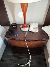 1 plug at bedside in very worn, outdated lamp. No USB connection, anywhere!