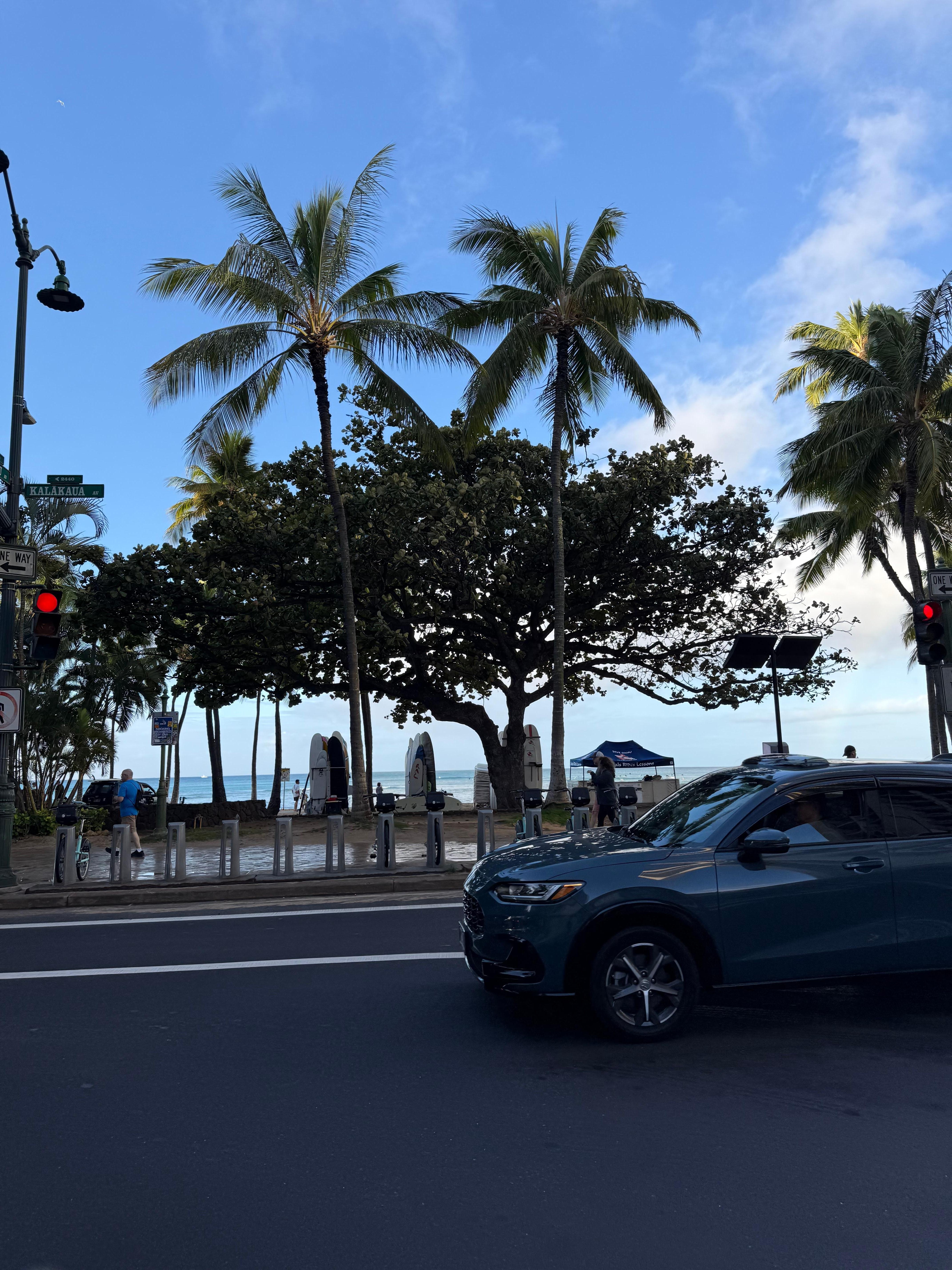 Two minute walk to beach (waiting for uber pick up) 