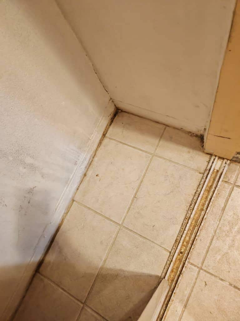 Le placard de l entrée 