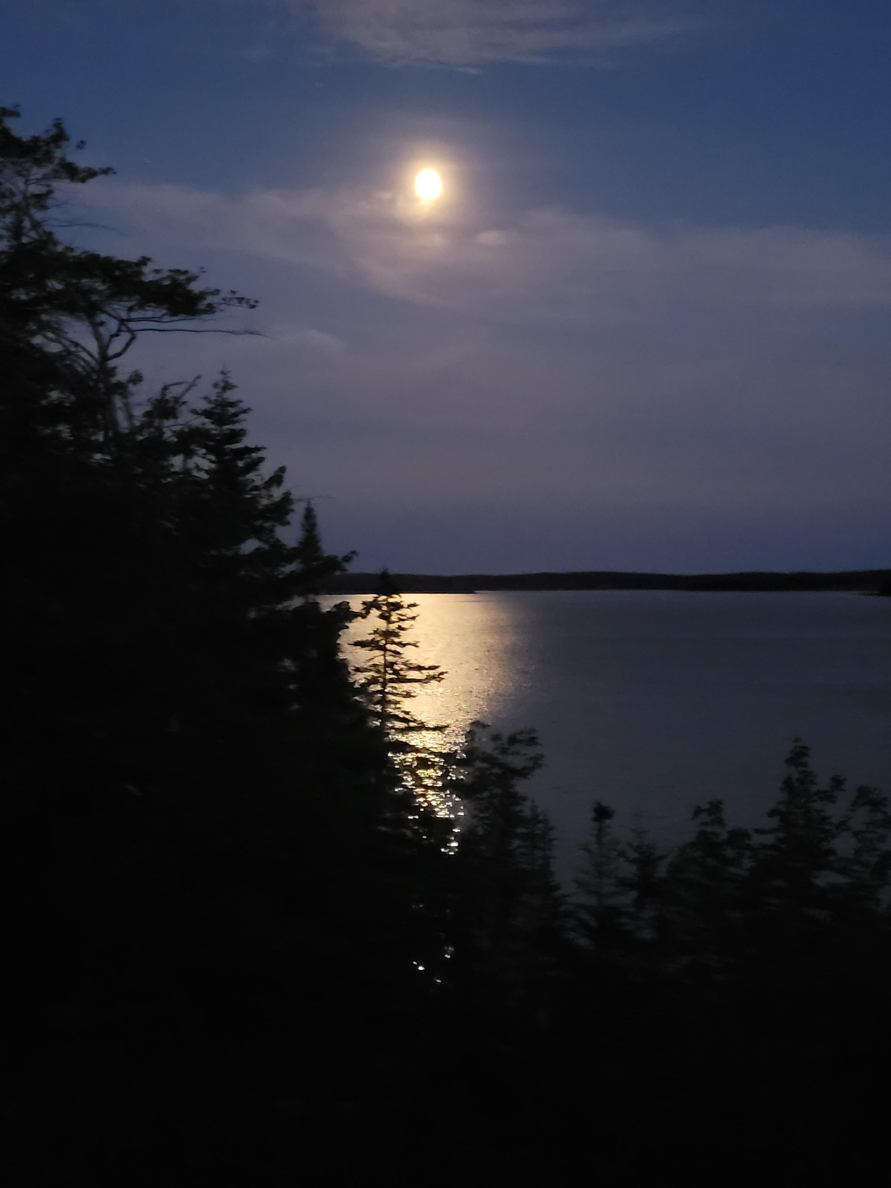Sturgeon moon on the water
