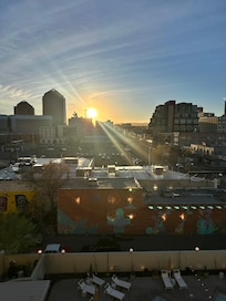 Better side, much more quiet and calm. On the 6th floor.