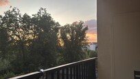 Heerlijk plekje op het balkon om de dag te starten of af te sluiten