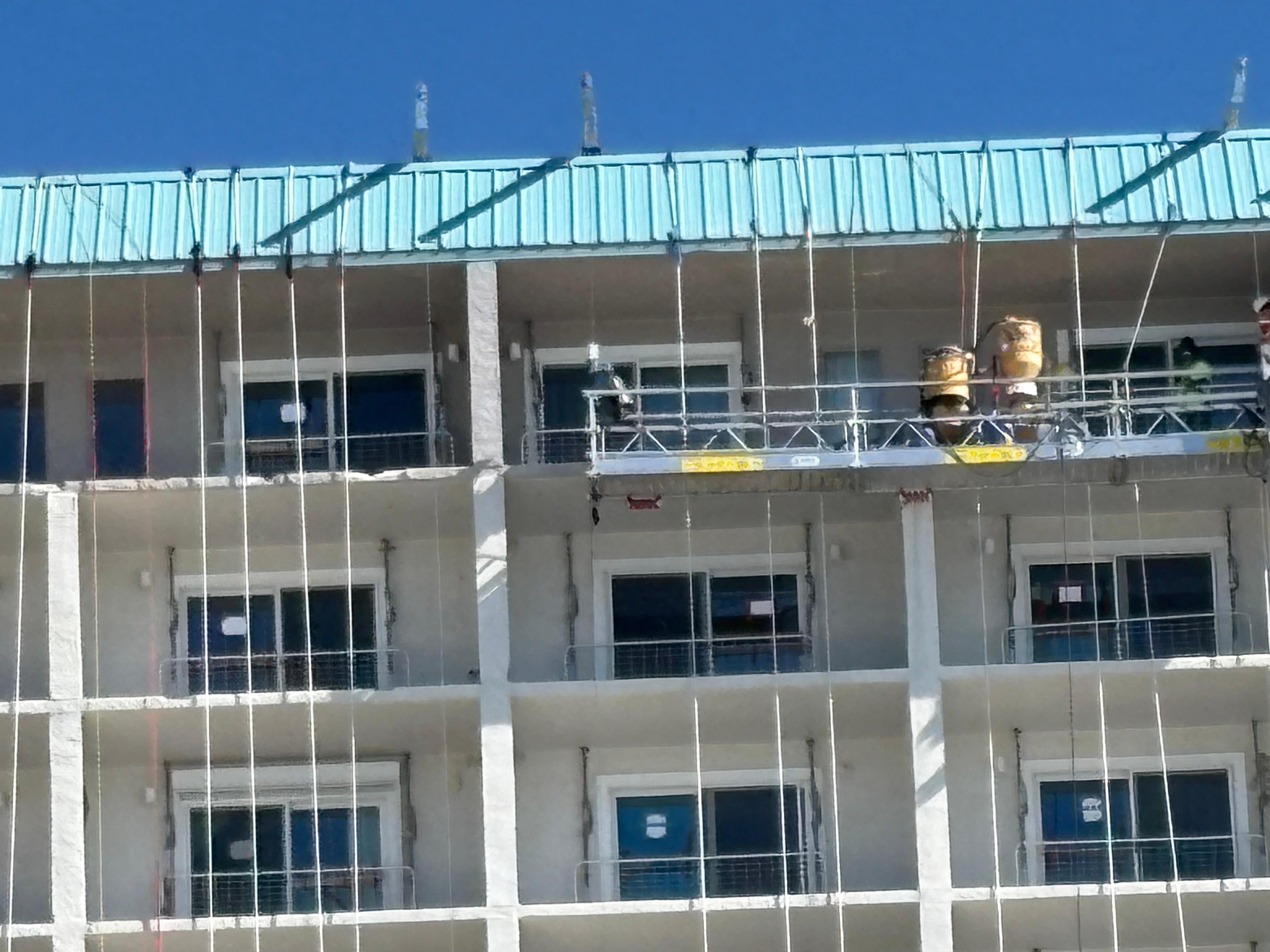 Had workers on our balcony as we were awaken by workers out side our bedroom. Not cool. 8:15 am