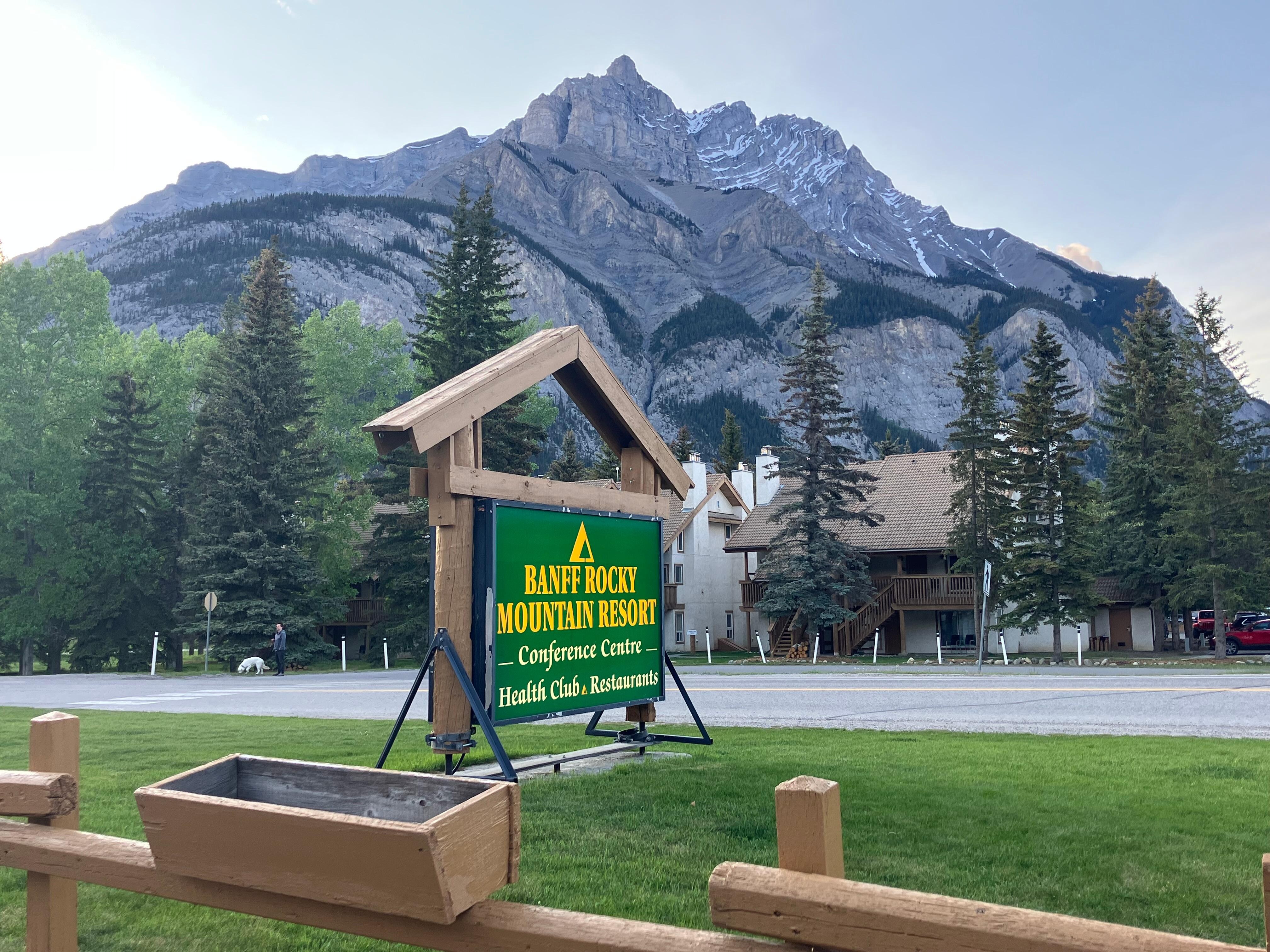 Right in the mountains only 5 minutes from the city center with a free shuttle!