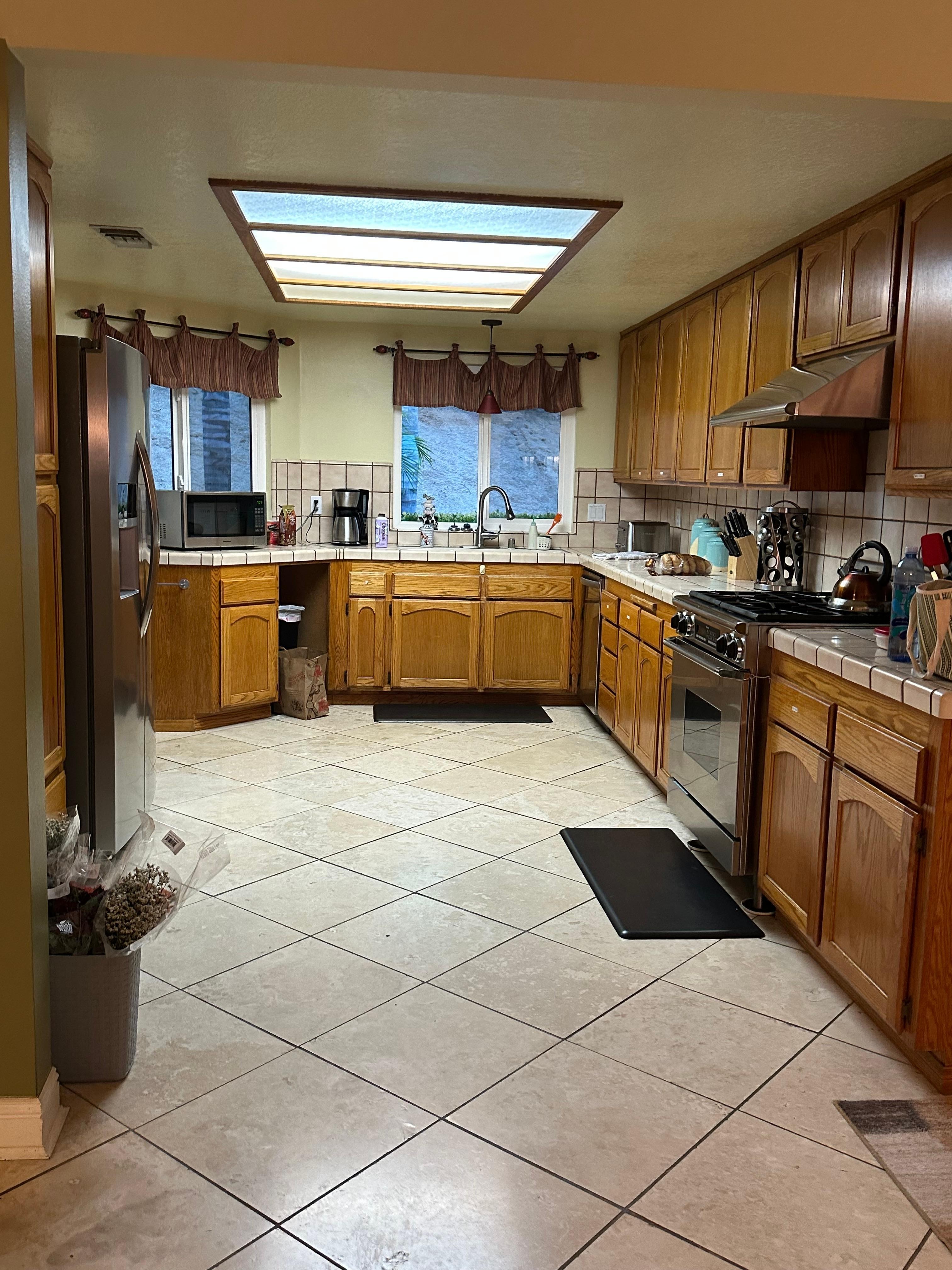 Kitchen…very usable and had necessary utensils 