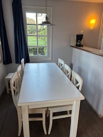 Decent dining table