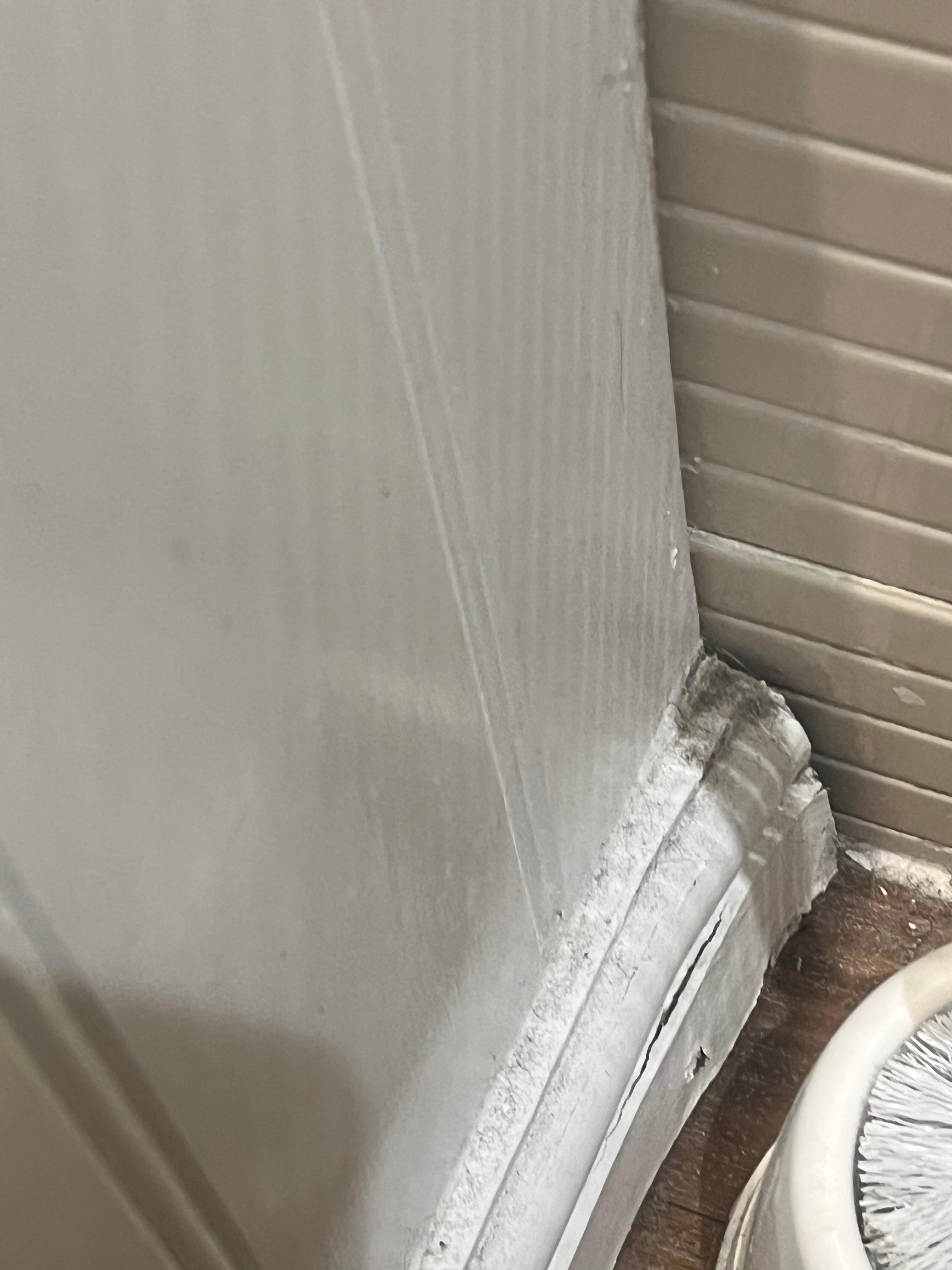 Dirty skirting boards 
