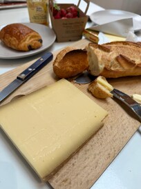 Our petit déjeuner in the apartment.