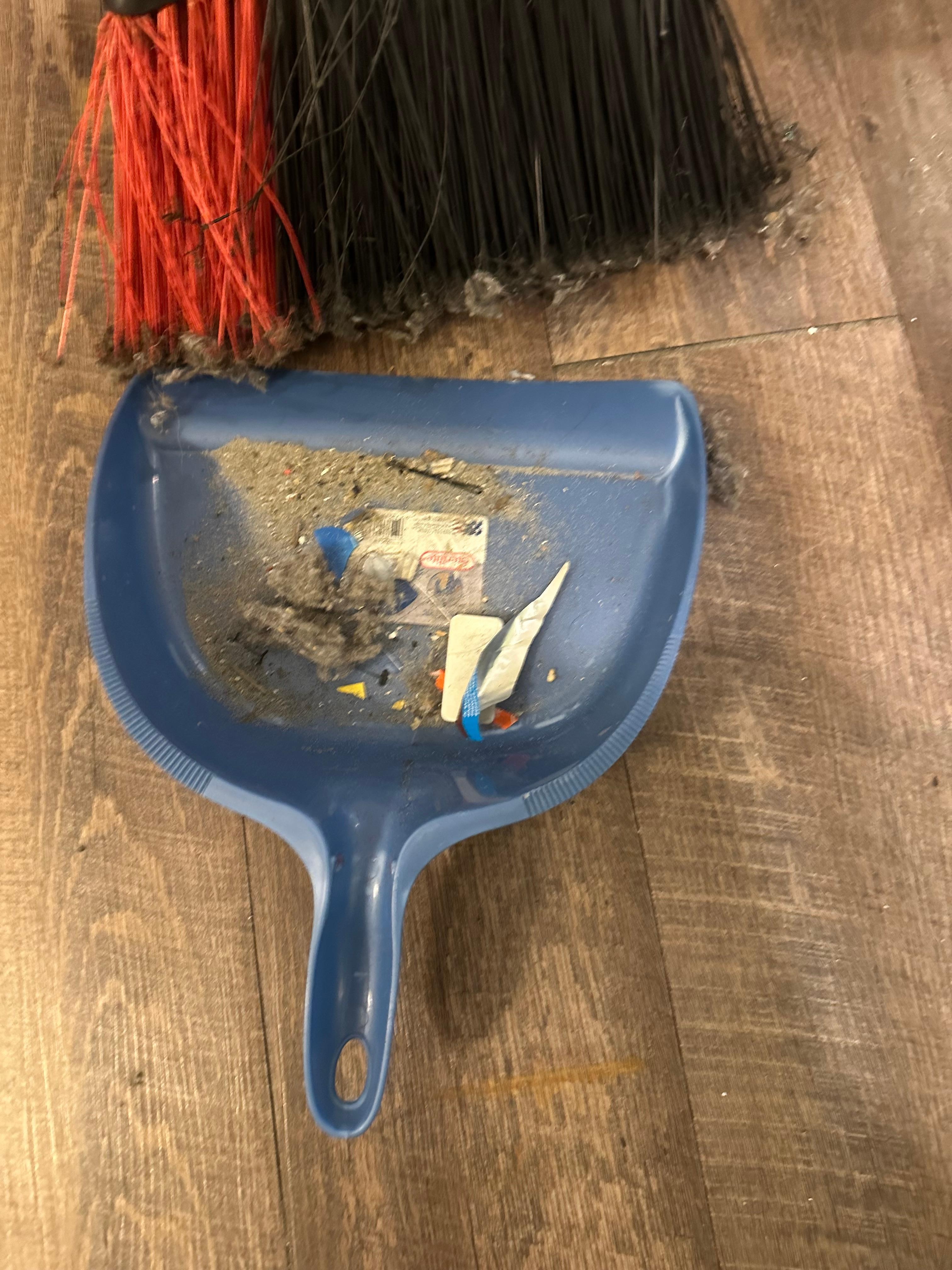 Check out the broom. No cleaning supplies what so ever
This was just behind one side of bed