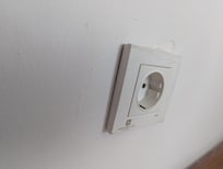 Loose power outlet