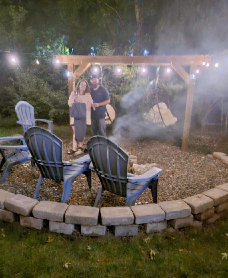 Backyard firepit area!!