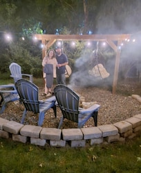 Backyard firepit area!!