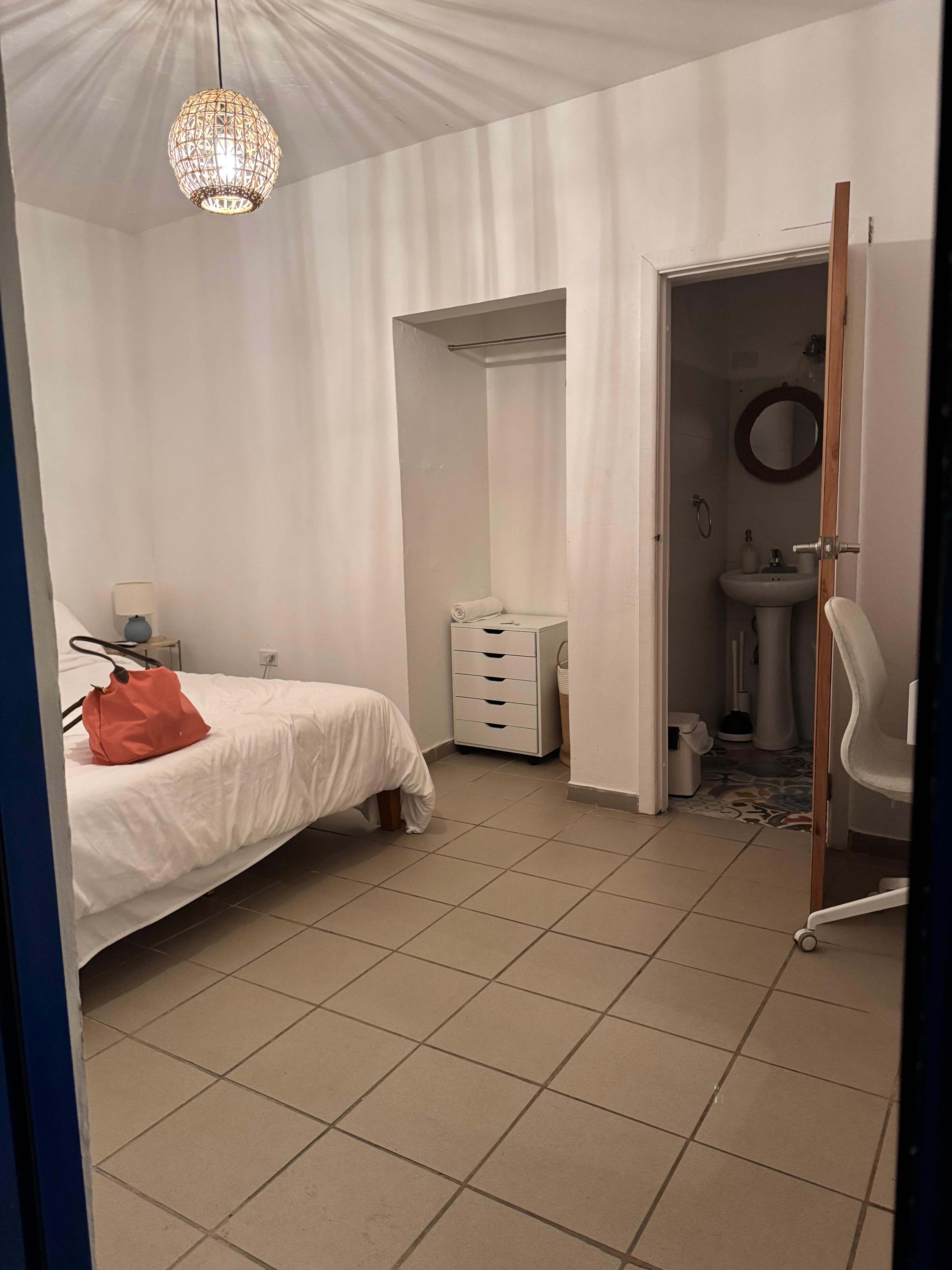 Small bedroom/ foam mattress full size bed pillows were fluffy and soft 