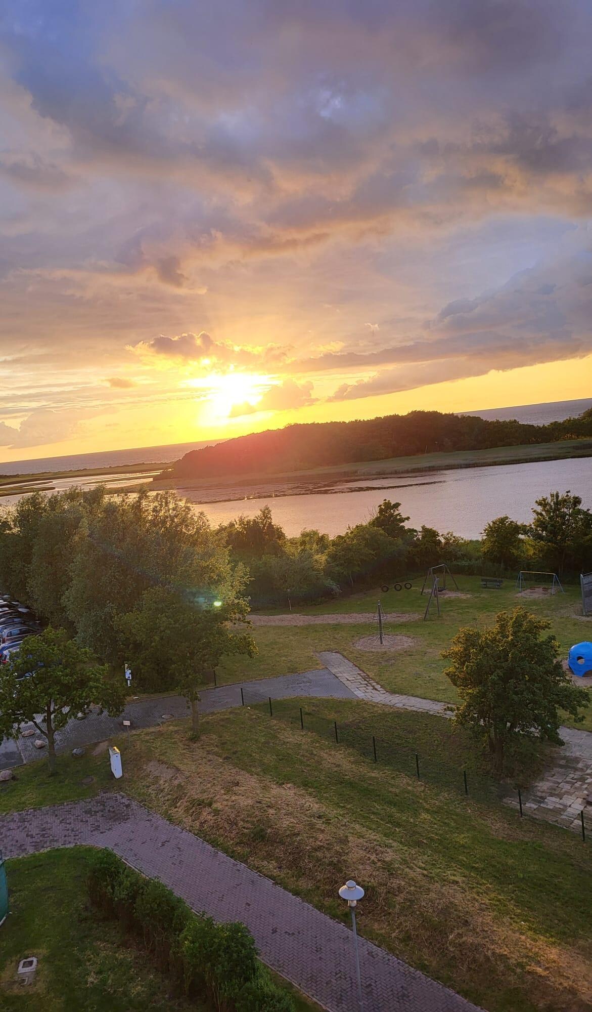 Sonnenuntergang Binnensee Blick aus der Ferienwohnung 5. Stock