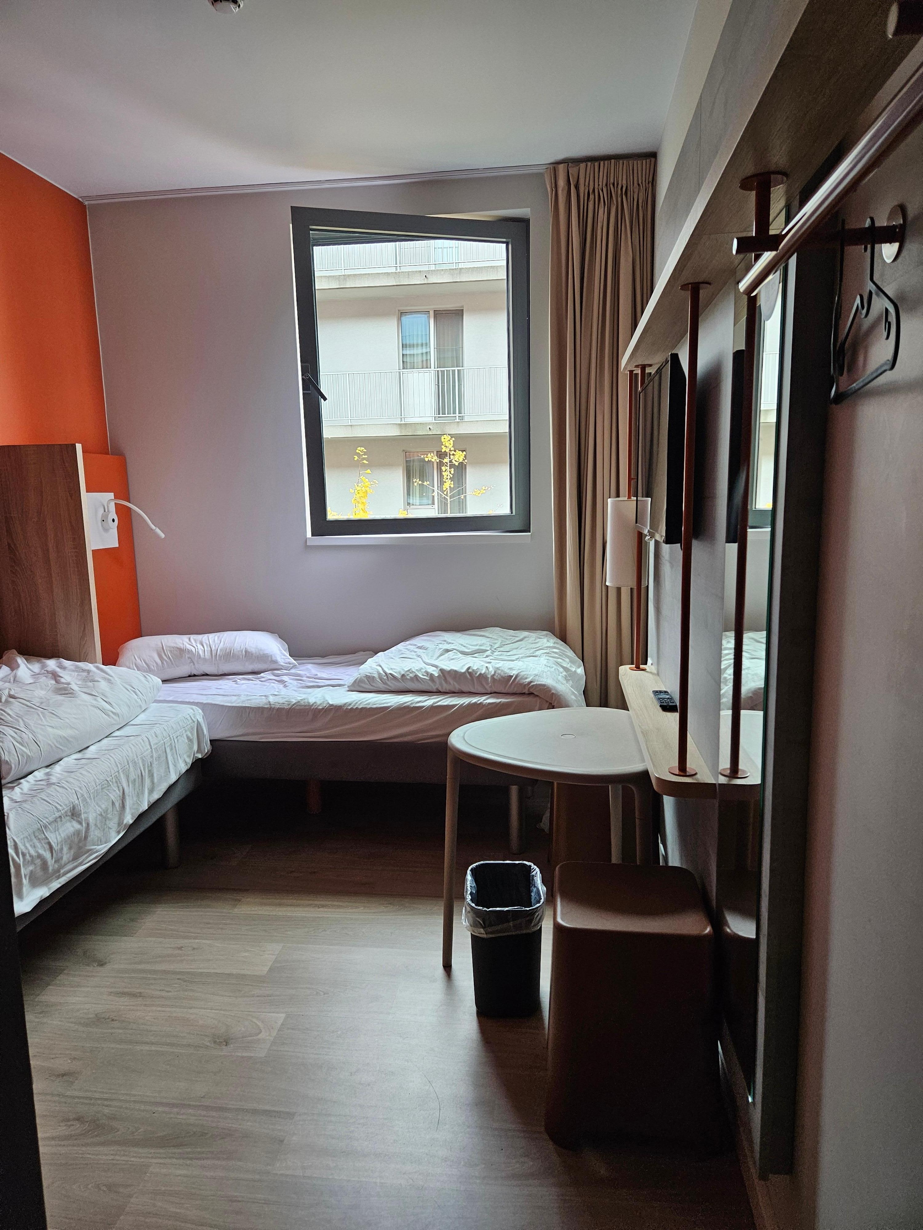 Nette kamer met WiFi en televisie 