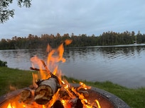 Fire pit right by the water was so nice to have!