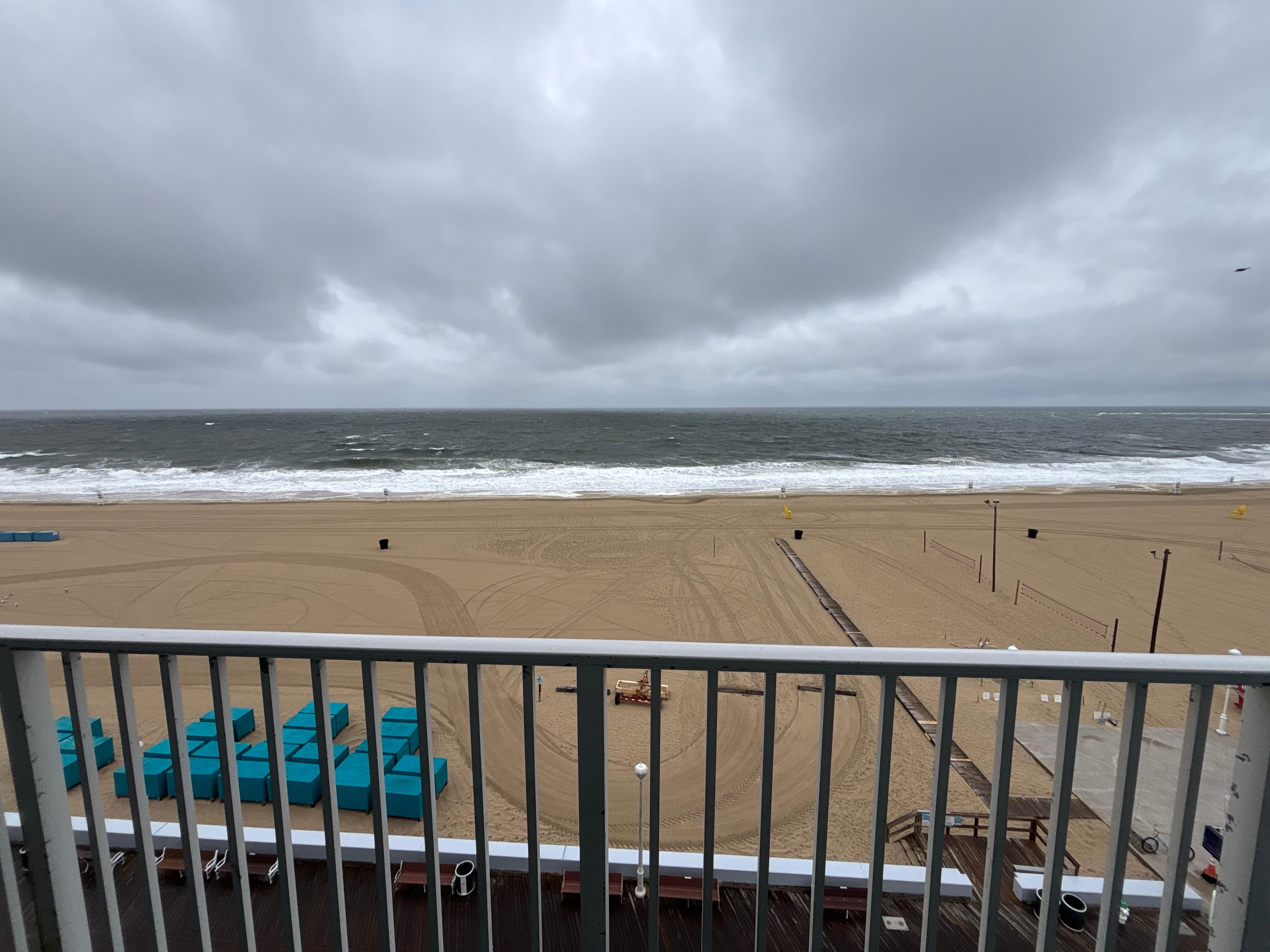Balcony views/cloudy