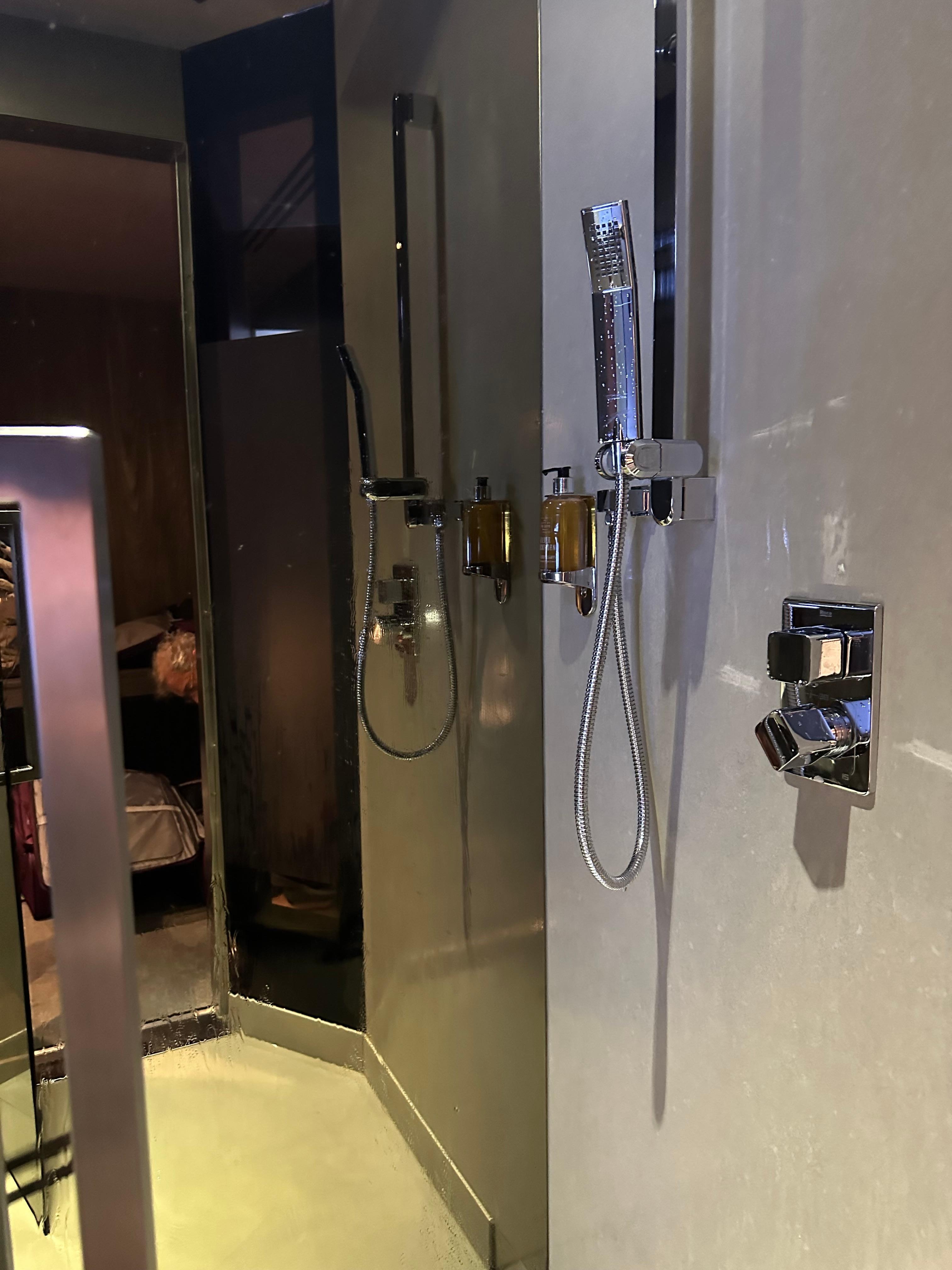 This is the right side of the shower/toilet/sink room