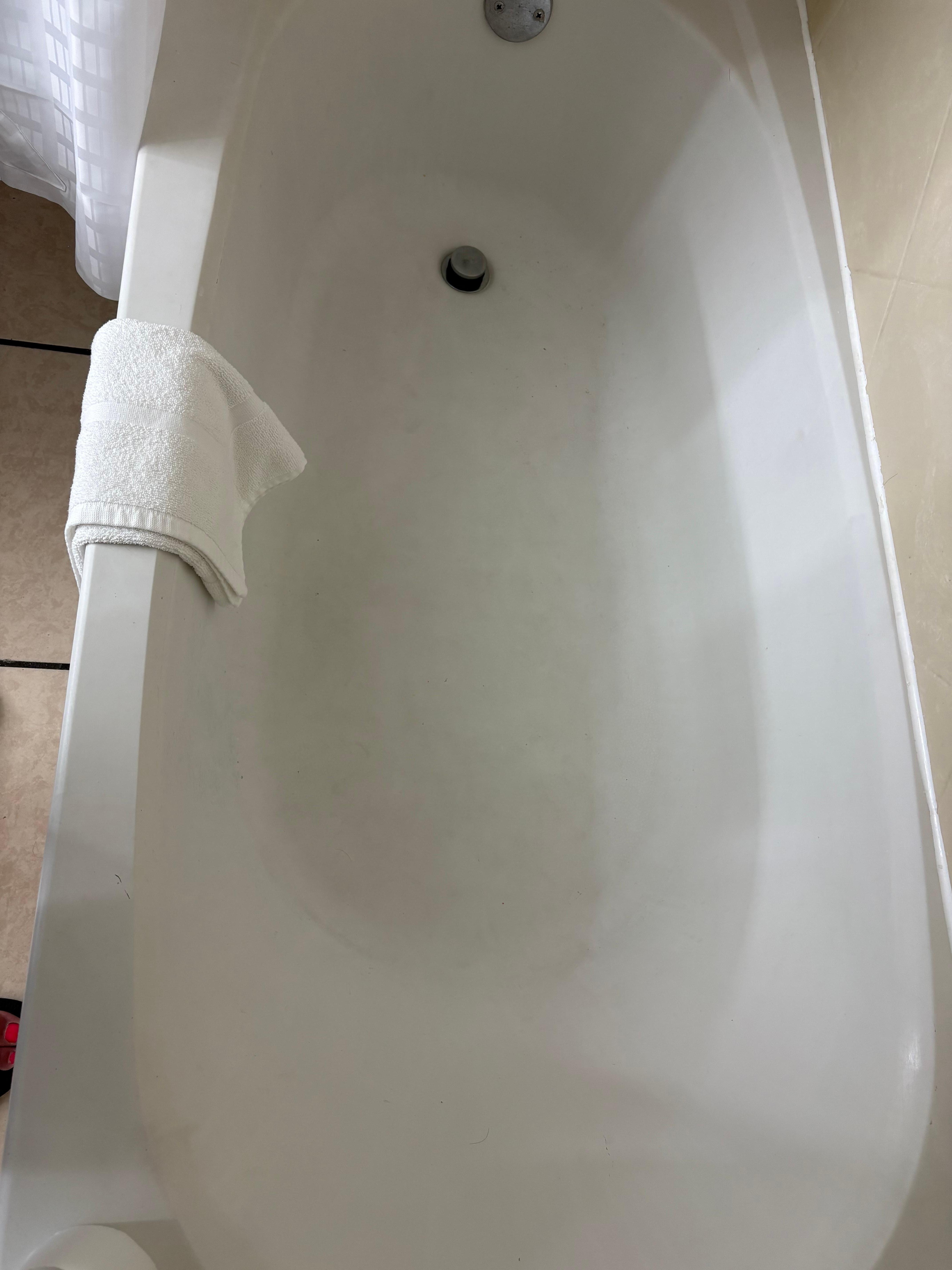 Ring around the tub and dark bottom