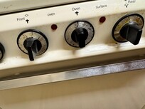 No numbers to regulate temp for baking