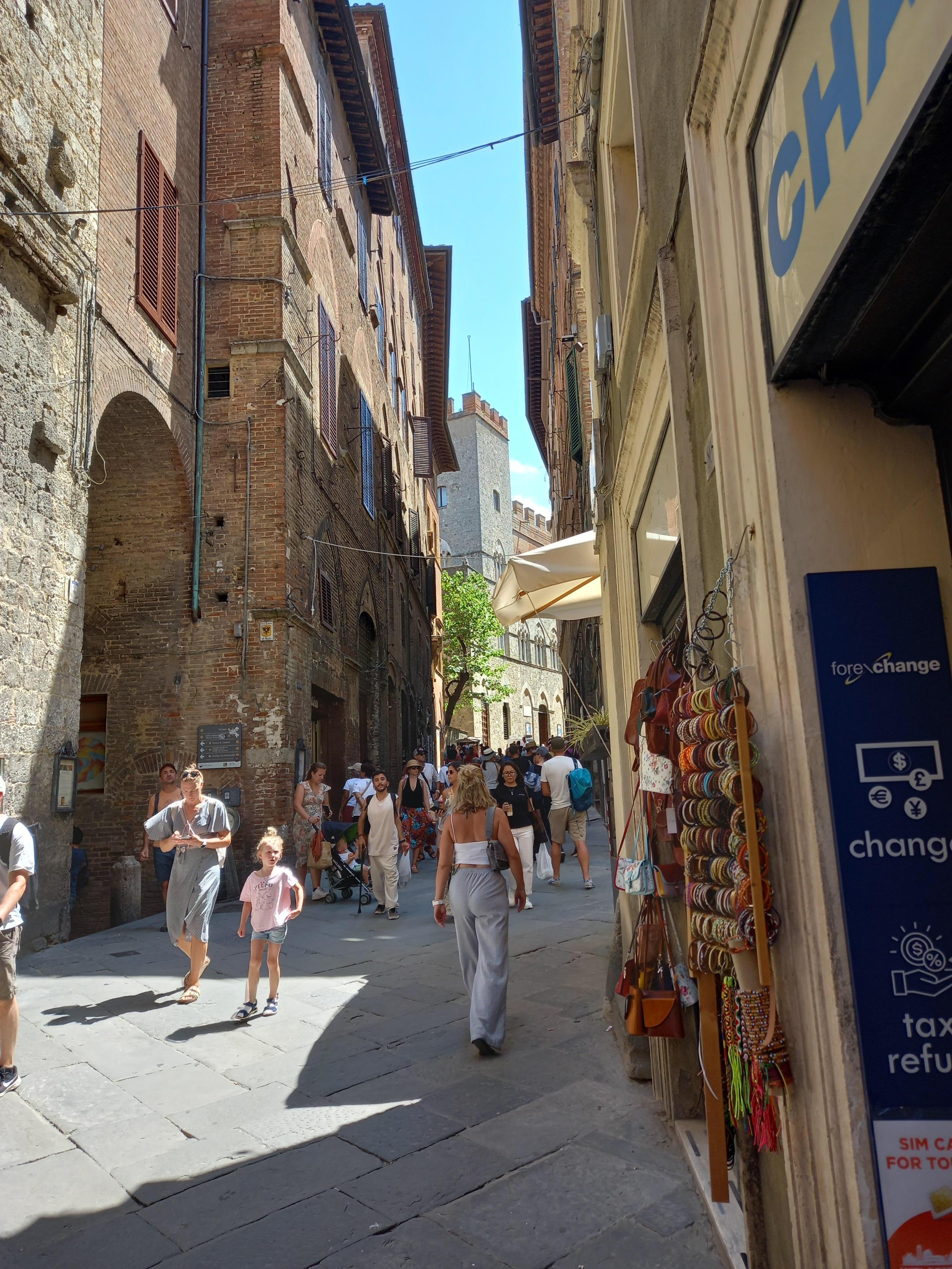 Gezellige straten in Siena