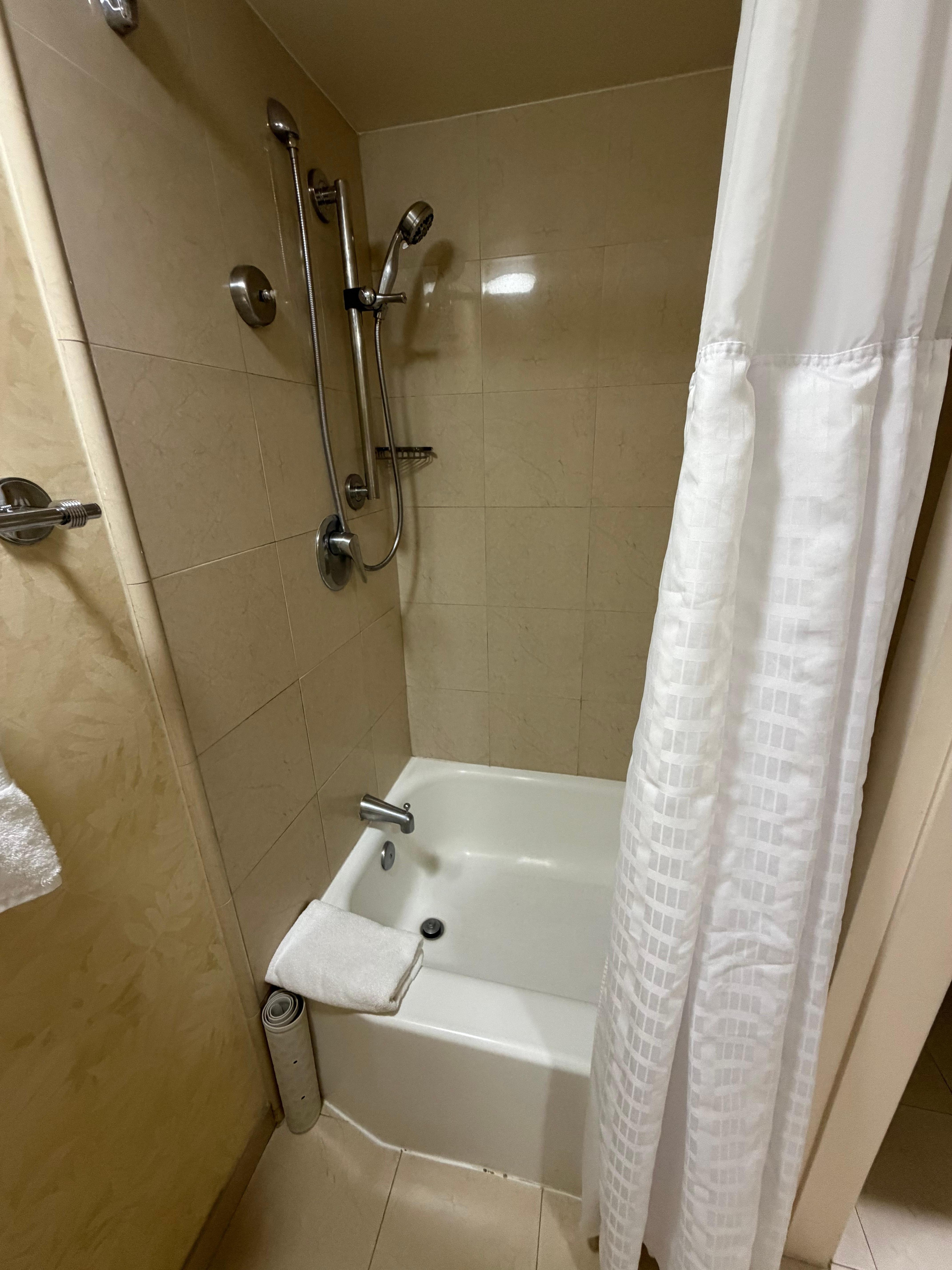 Half sized bath/shower 