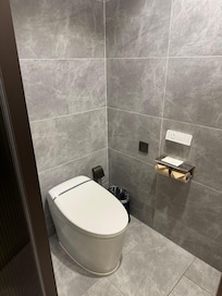 トイレです。紙もあります。