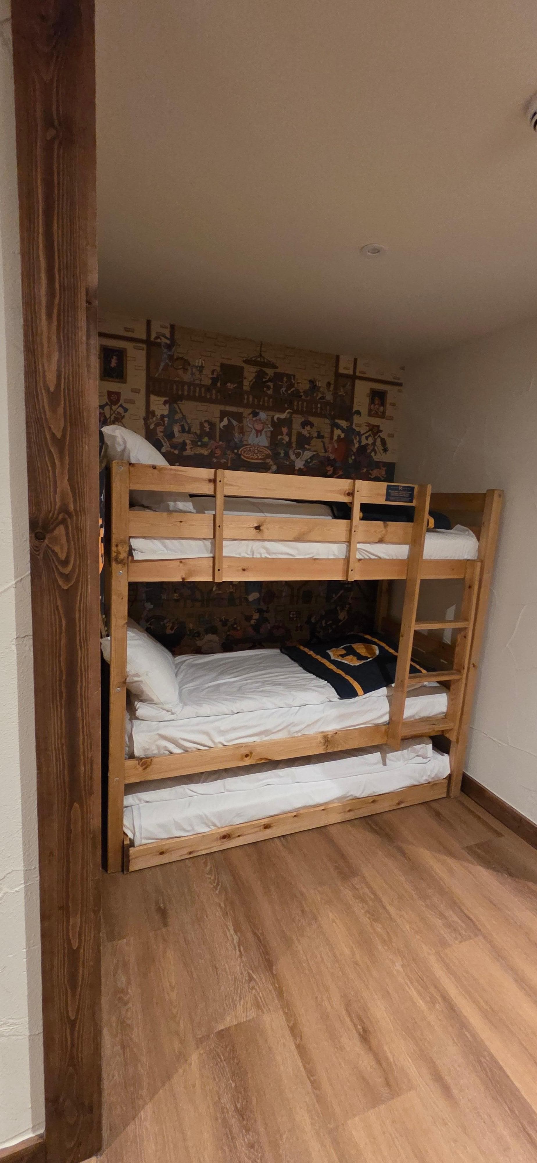 Family room, bunkbeds