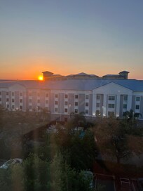Amanecer desde mi habitación