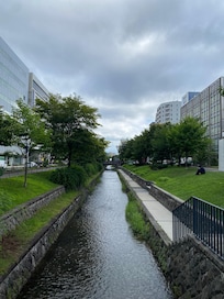 River walk within 5 mins of the hotel.