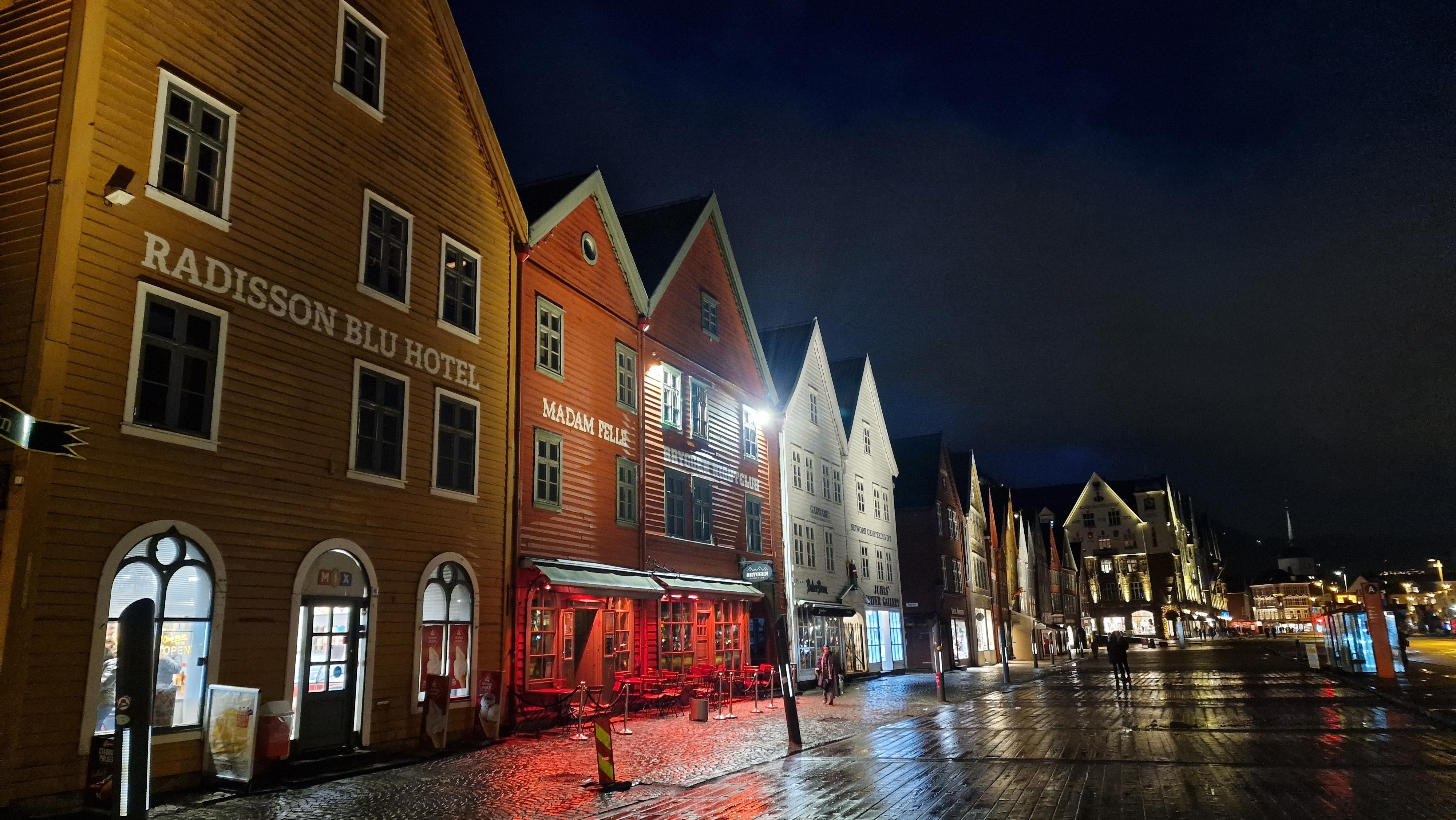 AI Overview



Bryggen