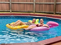 4 foot pool (ladder entry)