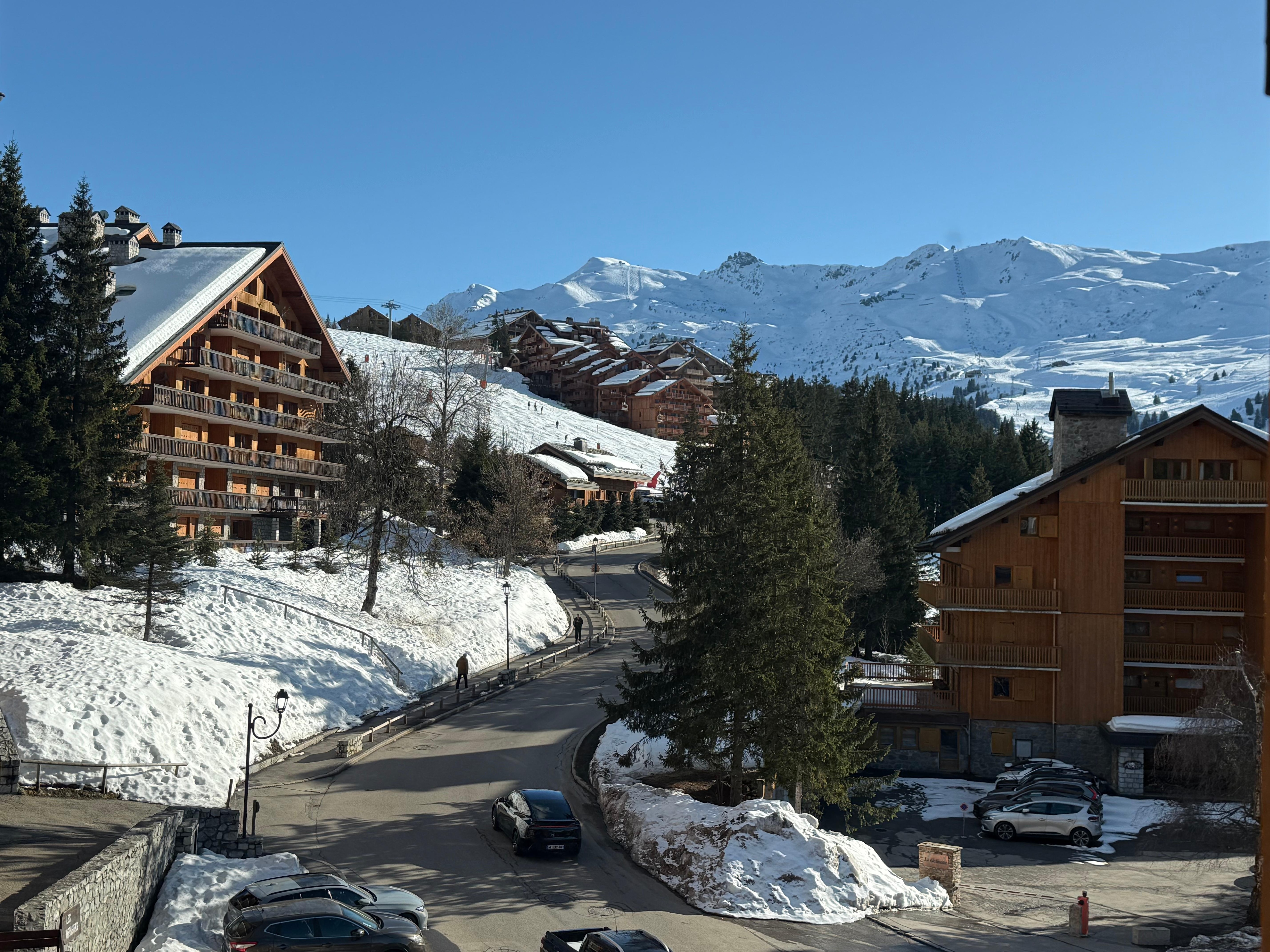 View from the kitchen toward the La Ronde Pointe and the Doron trail.